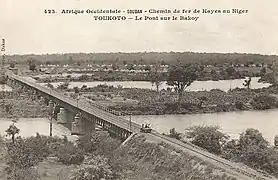 Pont sur le Bakoye.
