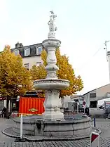 Fontaine Louis-Curel.