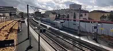 Vue des quais de la halte.