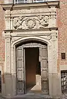 Porte de la tour d'escalier de l'hôtel du Vieux-Raisin (entre 1515 et 1528).