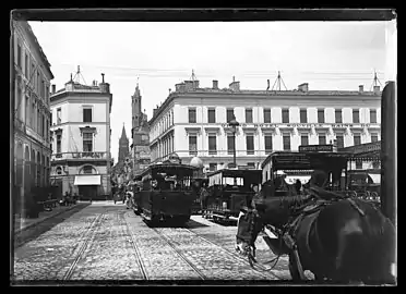 Les tramways hippomobiles en 1899 place du Capitole.