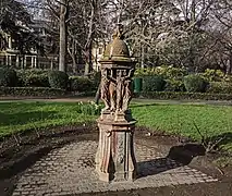 Fontaine Wallace du jardin du Grand-Rond.