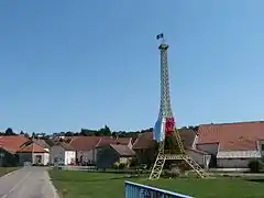 Réplique de la tour Eiffel à Soing