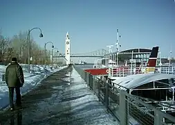 Tour de l'horloge, pont Jacques-Cartier