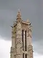 Arc en cloche sur la tourelle d'angle de la Tour Saint-Jacques (Paris, 1509-1523).