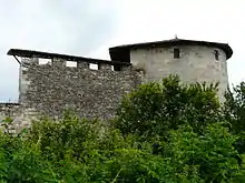 Photographie montrant la tour aux Pigeons, vestige du château de Void