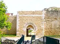 Photo représentant la tour de Brie en 2007.