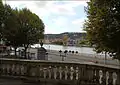 Vue sur la Tour des Valois depuis Vienne (après la construction d'un toit de protection).