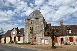 Tour du Pavillon.