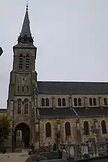 La tour porche vue du sud.