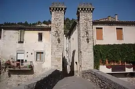 Tourelles du pont Grand.