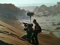 Tournage du documentaire Les Astres Errants dans la vallée de la Lune.