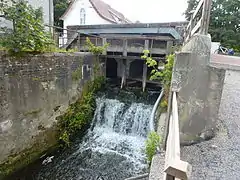 Moulin à eau sur la Hem au centre de Tournehem.