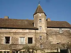 L'ancien palais abbatial.