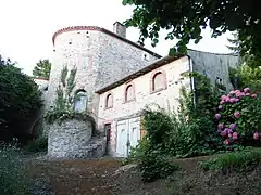 Tours du Château-Neuf.