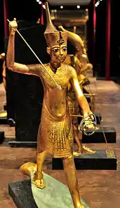 Toutânkhamon la lance à la main. XVIIIe dynastie.