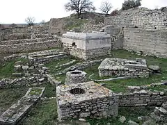 Autel sacrificiel du temple de l'acropole de Troie.