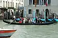 Traghetto permettant aux piétons de traverser le Grand Canal.