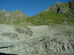 Passerelle de Corbassière (2 365 m) vers le km 115.