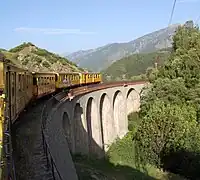 Train composé d'une voiture "Nord", d'une voiture" Midi" et d'une automotrice Z 100.