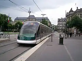 Tramway à la station République
