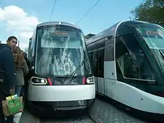 Citadis II (à gauche) et I (à droite) arrêtée à la station Kehl Bahnhof