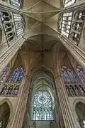 Le plafond du transept de la cathédrale Saint-Pierre.