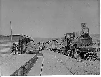 Arrivée d'un train à la gare de Villa Alemana en 1880