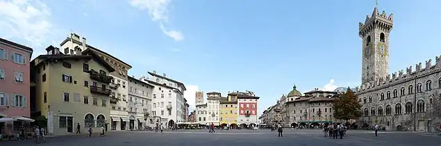 Piazza Duomo.