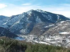 Le pic de Tres Estelles, depuis Sahorre, sous la neige.