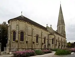 L'église Saint-Aignan.