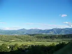 Massif et plaine de Trialeti.