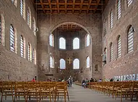 Intérieur de la basilique romaine de Trèves, ancienne salle du trône impérial.