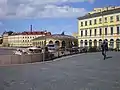 Vue du Marché rond à partir du pont des Trois Arcs