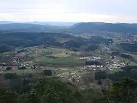 Panorama sur les 3 vallées de Taintrux et la ligne bleue des Vosges.