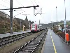 Une automotrice deux niveaux série 2200 des CFL.