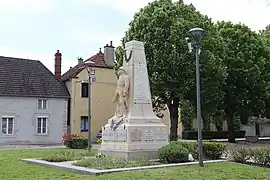 Monument aux morts de Trouhans.