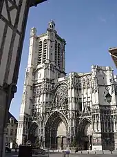 La Cathédrale Saint-Pierre et Saint-Paul,