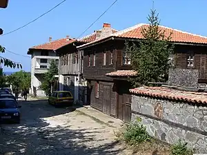 Vieille maisons traditionnelles en bois