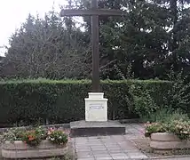 Croix de mission datée de l'année 1949 dans la ville de Tucquegnieux (Meurthe-et-Moselle, France).