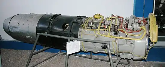 Le Toumanski RD-10, copie soviétique du Jumo 004. Cet exemplaire est exposé au Musée de l'aviation polonaise, à Cracovie.