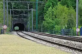 Pont sur l'Ourthe et tunnel.