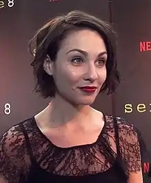 Tuppence Middleton interprète Gunnarsdóttir « Riley Blue ».