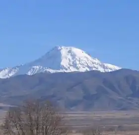 Le Tupungato enneigé.