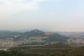 Le Turó de Montcada vu depuis le Puig Castellar.