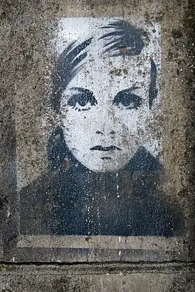 Twiggy représentée sur un street art à Cracovie.