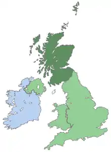 les îles britanniques et irlandaise apparaissent sur une carte, l'Écosse est en vert foncé.