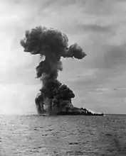 Troisième explosion majeure. Le croiseur Birmingham à proximité