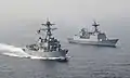 L’USS Wayne E. Meyer et le ROKS Wang Geon lors d’un exercice bilatéral le 24 avril 2017.