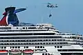 Le ravitaillement du Carnival Splendor